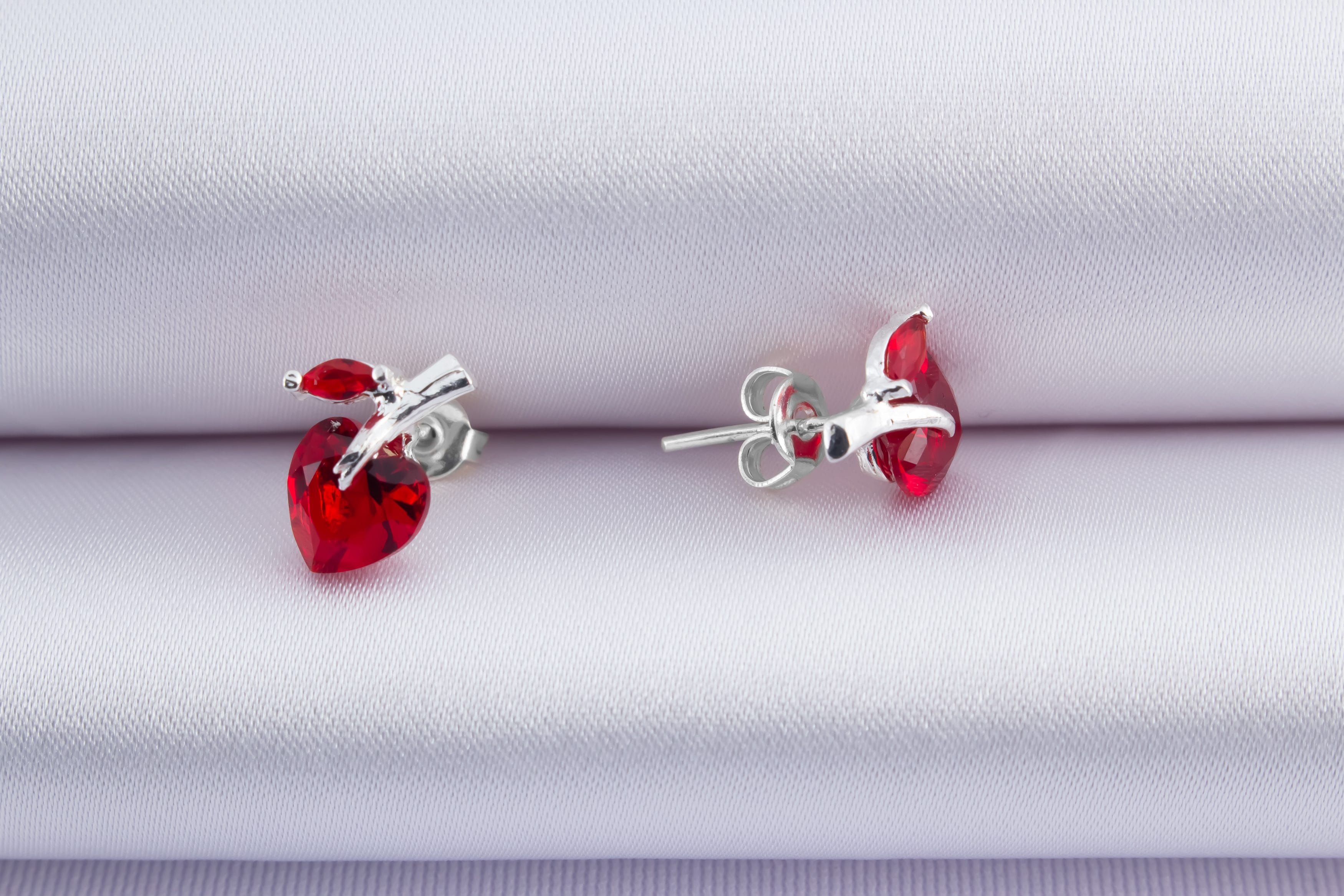 Broquel Manzana Corazon Zirconia Rojo - Imagen 2