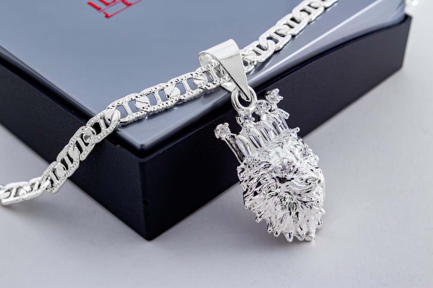 Dije De León En Plata 3D - Colgante De Safari Africano, Estilo Tradicional | Perfecto Para Pulseras O Collares