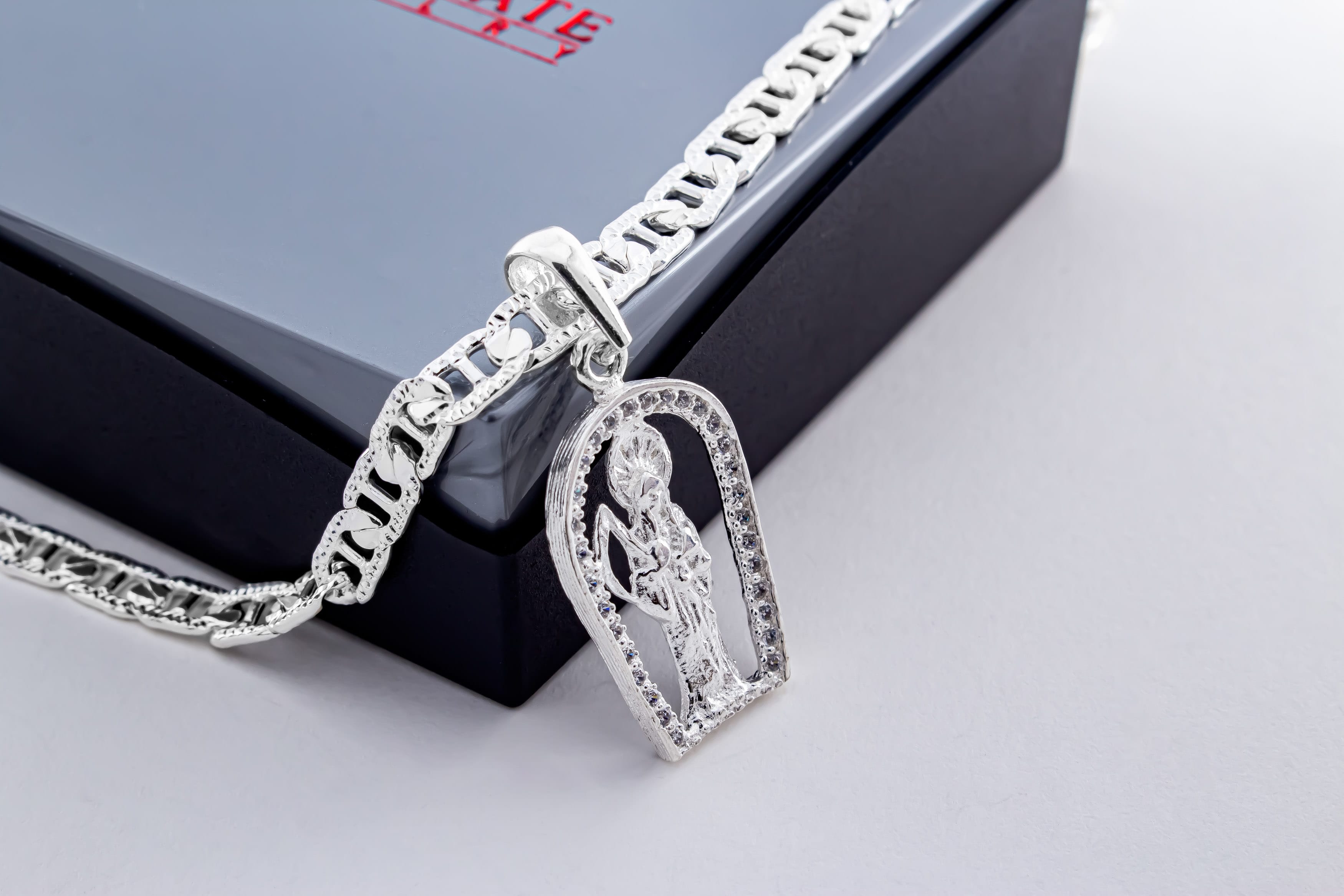Dije Santa Muerte Casa Con Zirconia
