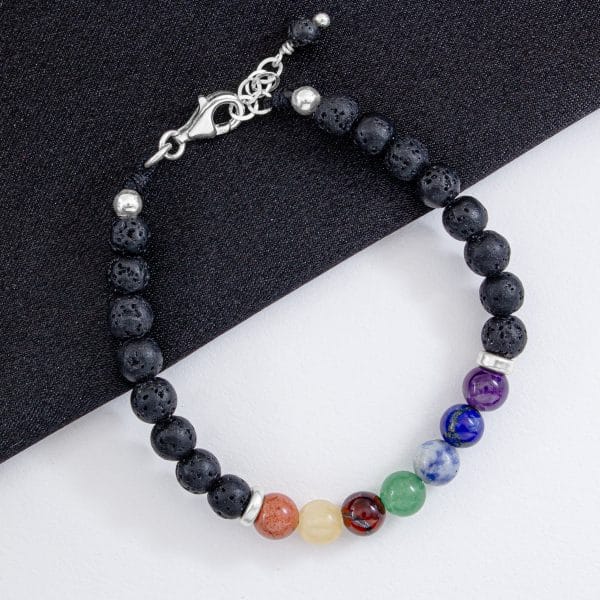 Pulsera Piedra Volcanico y Chaquiras