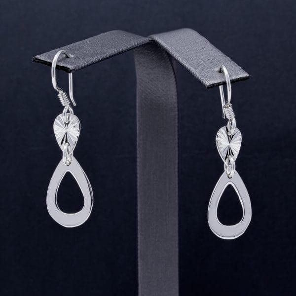 Aretes Gotas Lisa y Diamantado