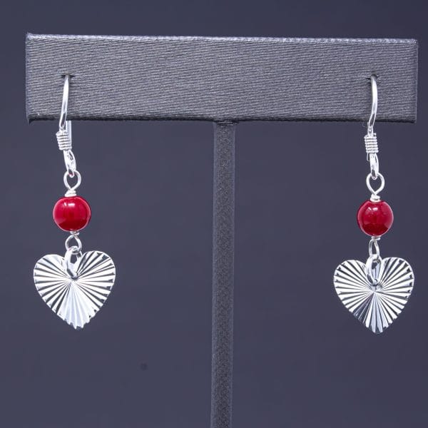 Aretes Corazon Diamantado y Coral Rojo