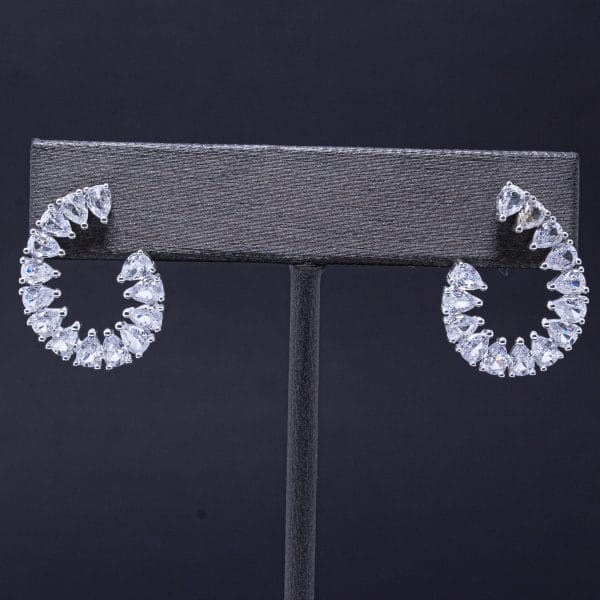 Aretes U Zirconias Blancas