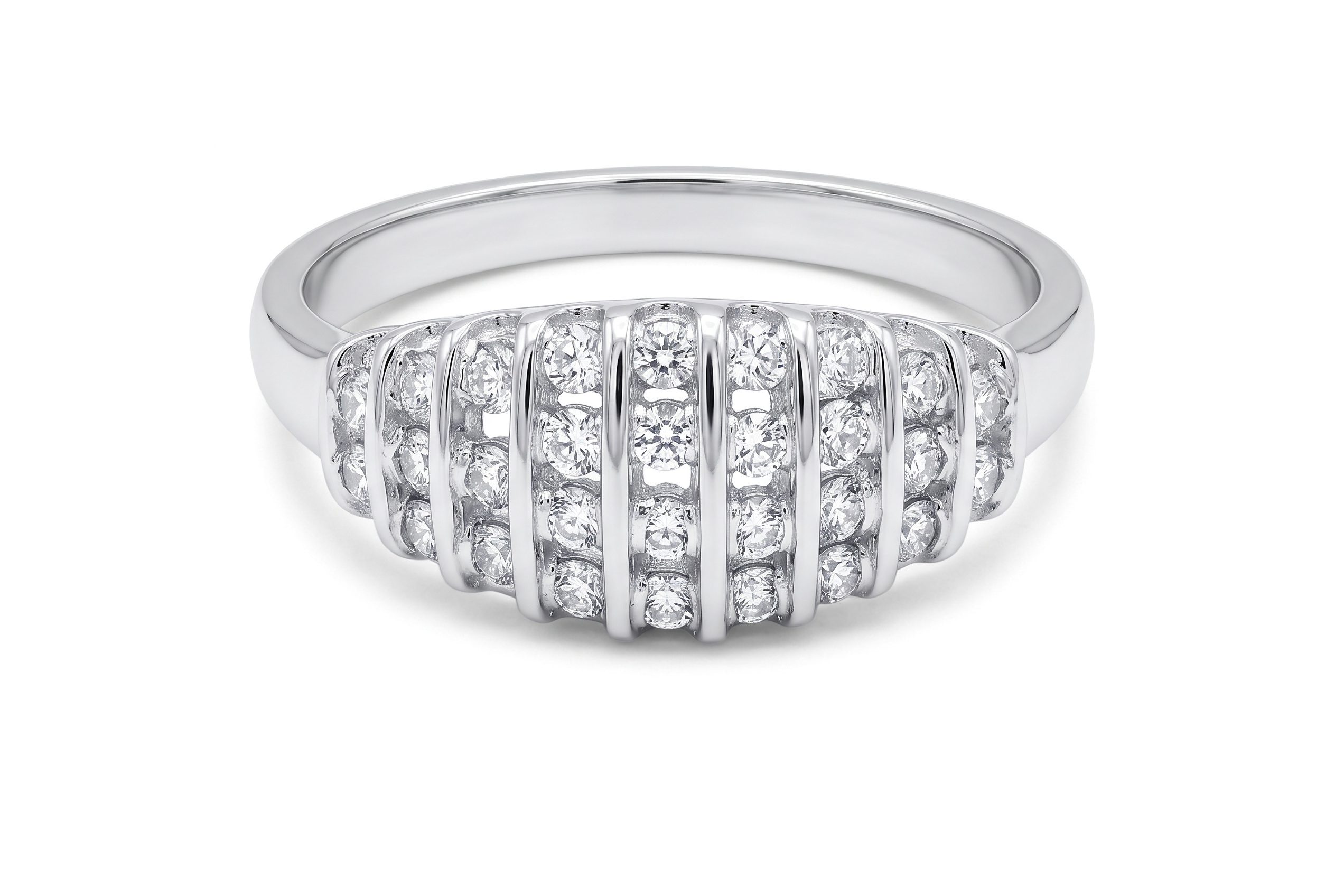 Anillo Ovalo Zirconias Blancas
